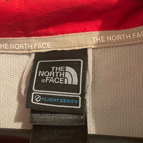 The North Face Womens Windbreaker Jacket Red Zip Medium Flight Series - Picture 4 of 7